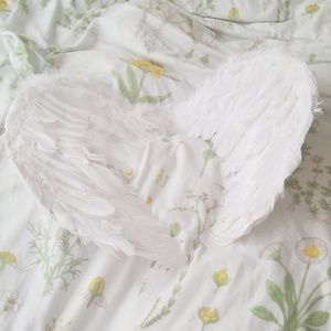 Faux angel wings